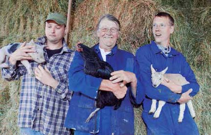 Bas, Henk y Corneel van Rijn; quinta y sexta generaciones de agricultores en los Países Bajos. www.boerderijbuitenverwatching.nl